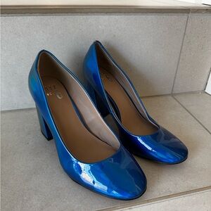 Mix No. 6 Electric Blue Pumps